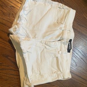 Express Shorts